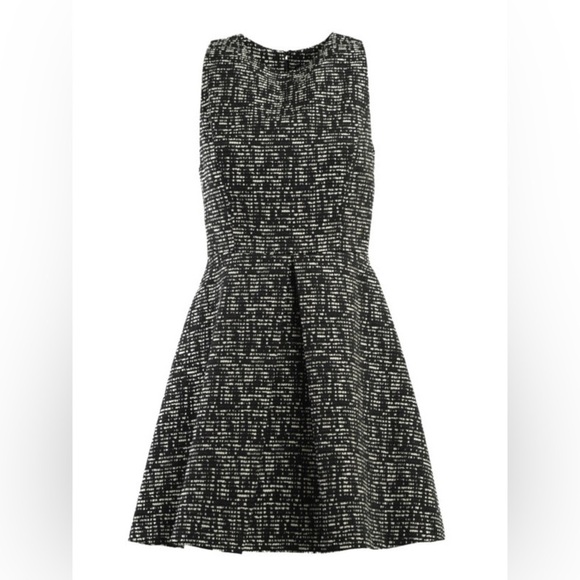 NWOT Alice+Olivia Janette Sleeveless Mini Dress in Black & White Size 4 - Picture 6 of 17